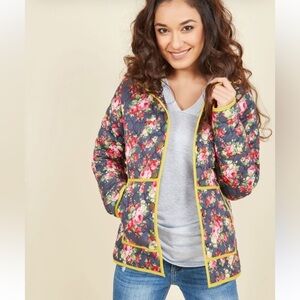 Modcloth Floral Reversible Quilted Jacket All Work And No Play Size Small